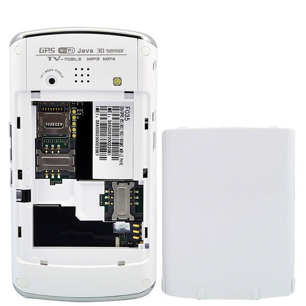 091230_F035%20White_06.jpg