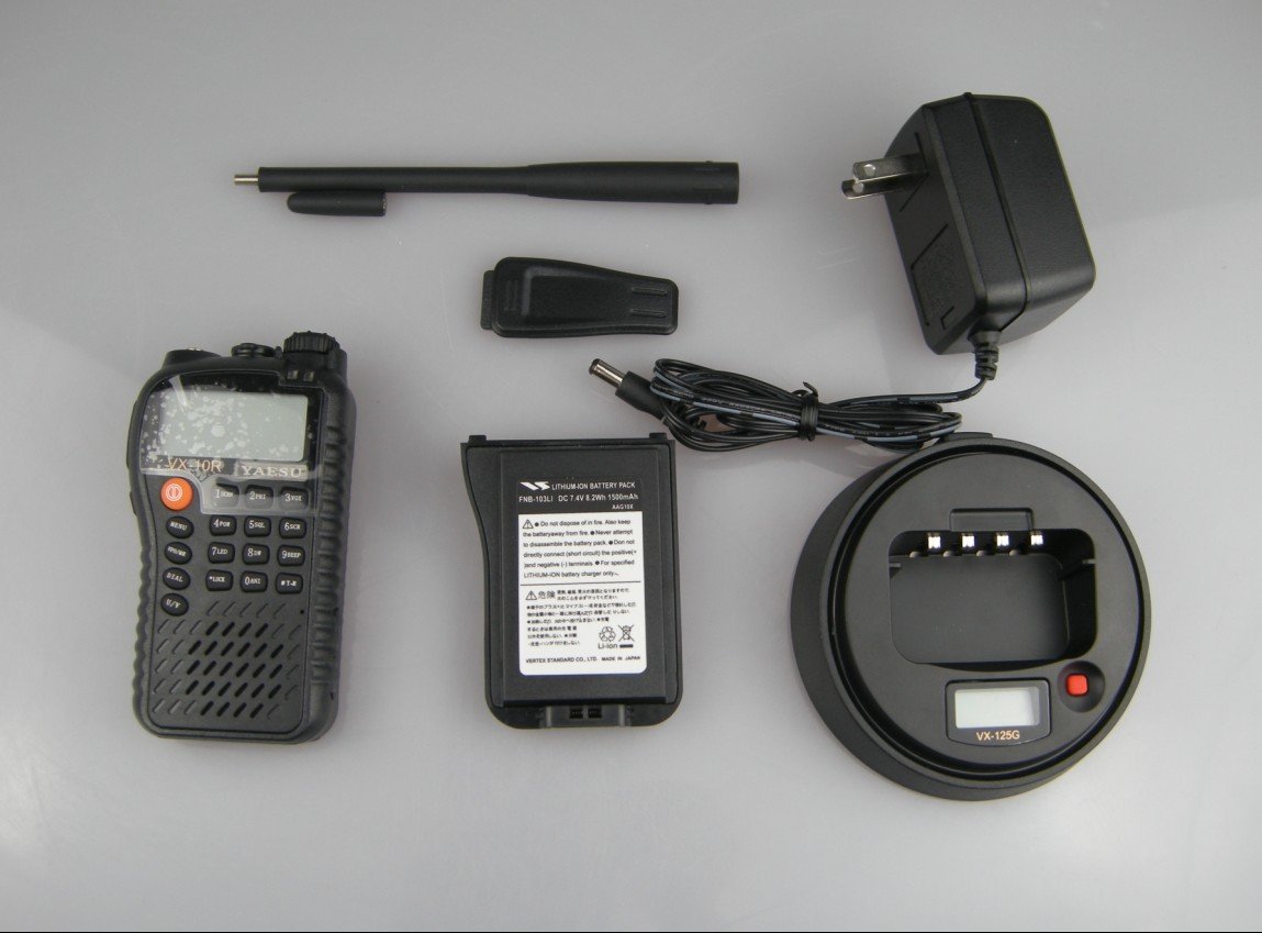 VX-10R dual band walkie talkie.jpg