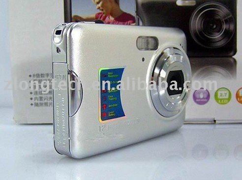 2.7" Color LCD 8x Digital Zoom USB Cable Digital Cameras