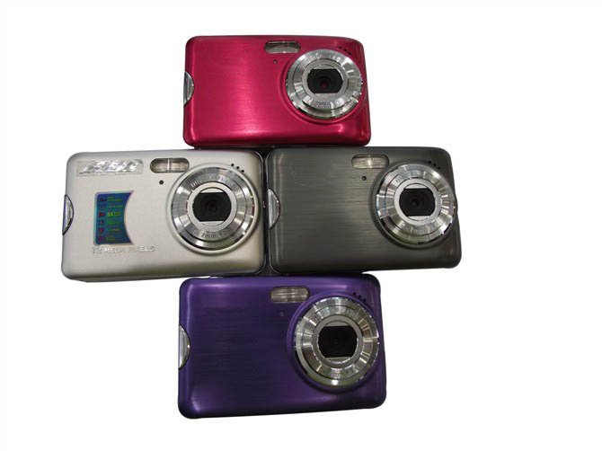 DC-590 2.7 Inch TFT 12MP 5.0Mega Digital Camera