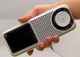 MP3 MP4 M4V Local Broadcast Linux Operation System Portable Radios Receiver