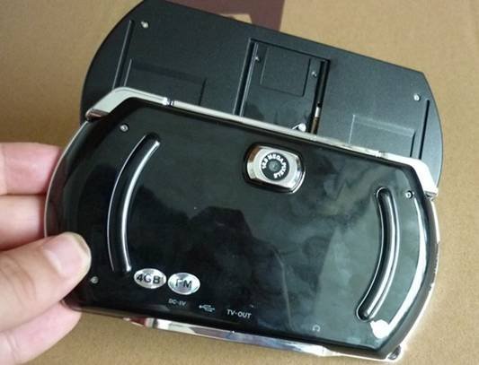 New Arrival 4GB MP5 Handheld Game Player With Joystick With AV out